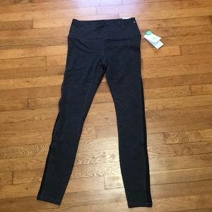 NWT Gaiam women’s leggings size M